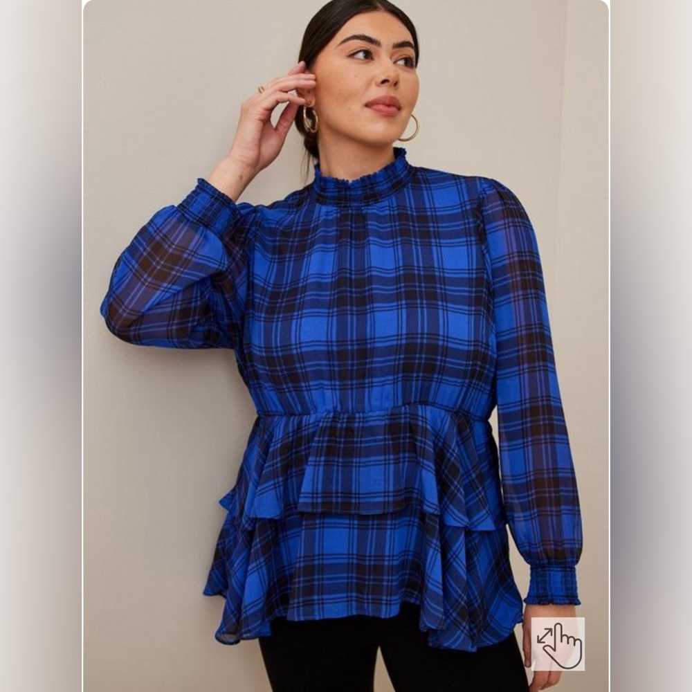 Torrid Crinkle Chiffon Smock Neck Ruffle Tiered Top Blue Black Plaid. Size 1